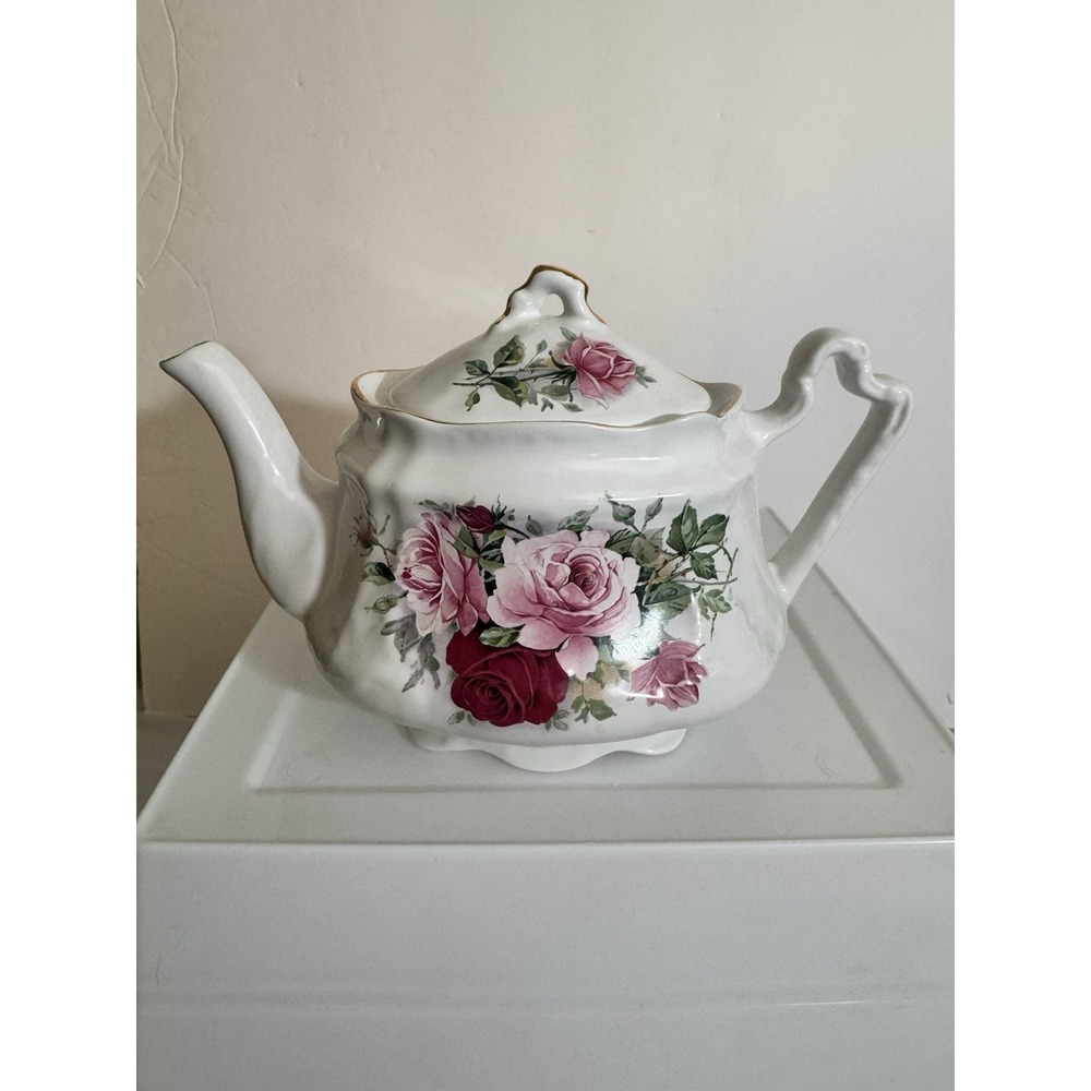 Vintage Arthur Wood Teapot Pink Red Roses Gold Trim England #6304 Ceramic w/Lid
